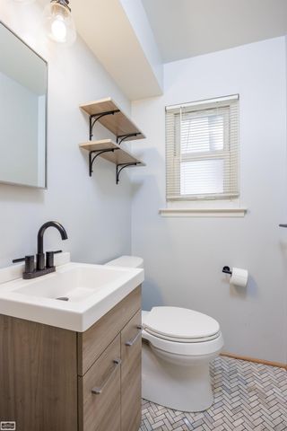 930 Elmsford Drive, Clawson, MI 48017