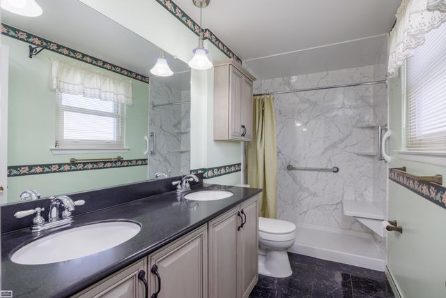 930 Elmsford Drive, Clawson, MI 48017