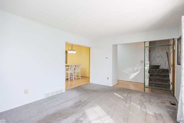 930 Elmsford Drive, Clawson, MI 48017