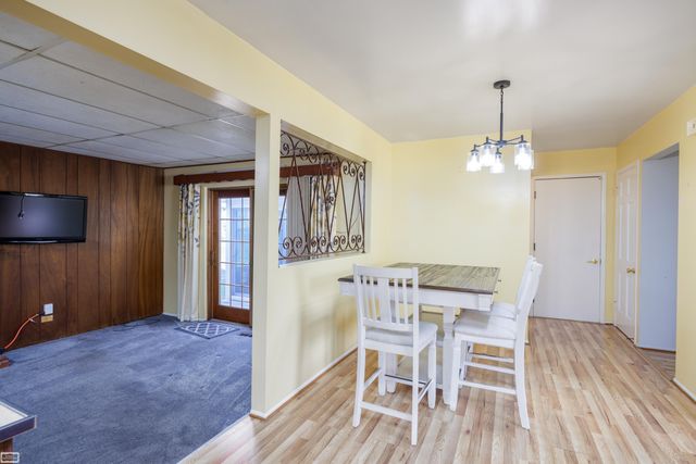 930 Elmsford Drive, Clawson, MI 48017