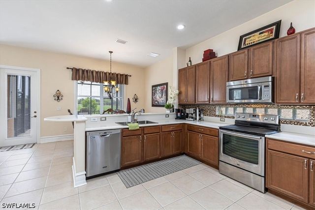 1966 Par DR, Naples, FL 34120