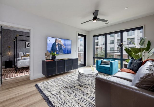 303 31st Ave N Apt 203, Nashville, TN 37203