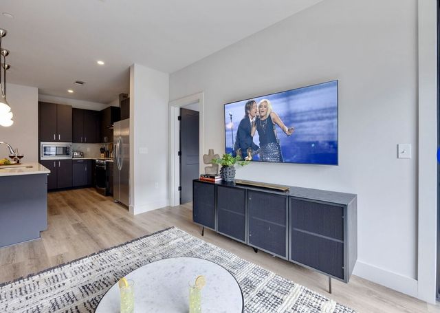 303 31st Ave N Apt 203, Nashville, TN 37203