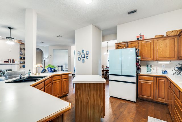 8706 Brookhollow Drive, Rowlett, TX 75089