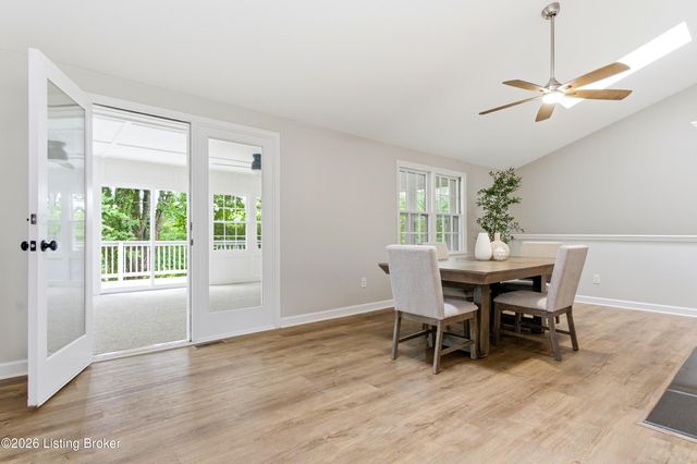 824 N Pope Lick Rd, Louisville, KY 40243