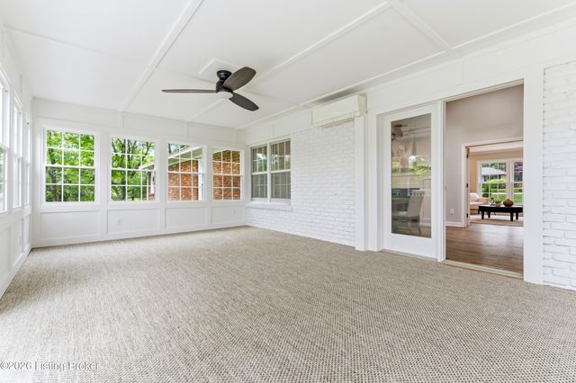 824 N Pope Lick Rd, Louisville, KY 40243