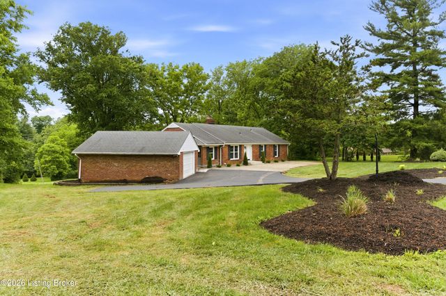 824 N Pope Lick Rd, Louisville, KY 40243