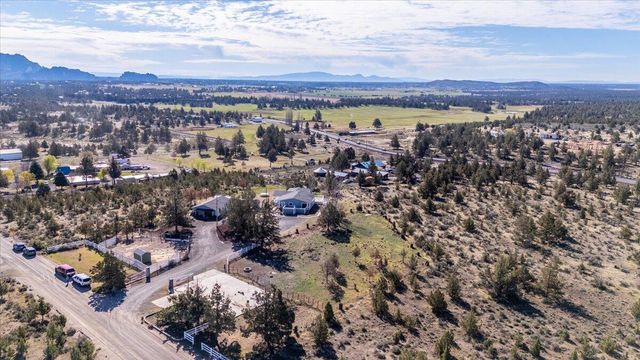 5200 NW Antelope Drive, Terrebonne, OR 97760