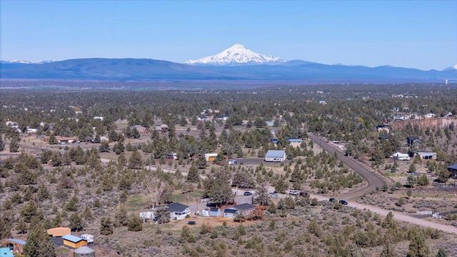 5200 NW Antelope Drive, Terrebonne, OR 97760