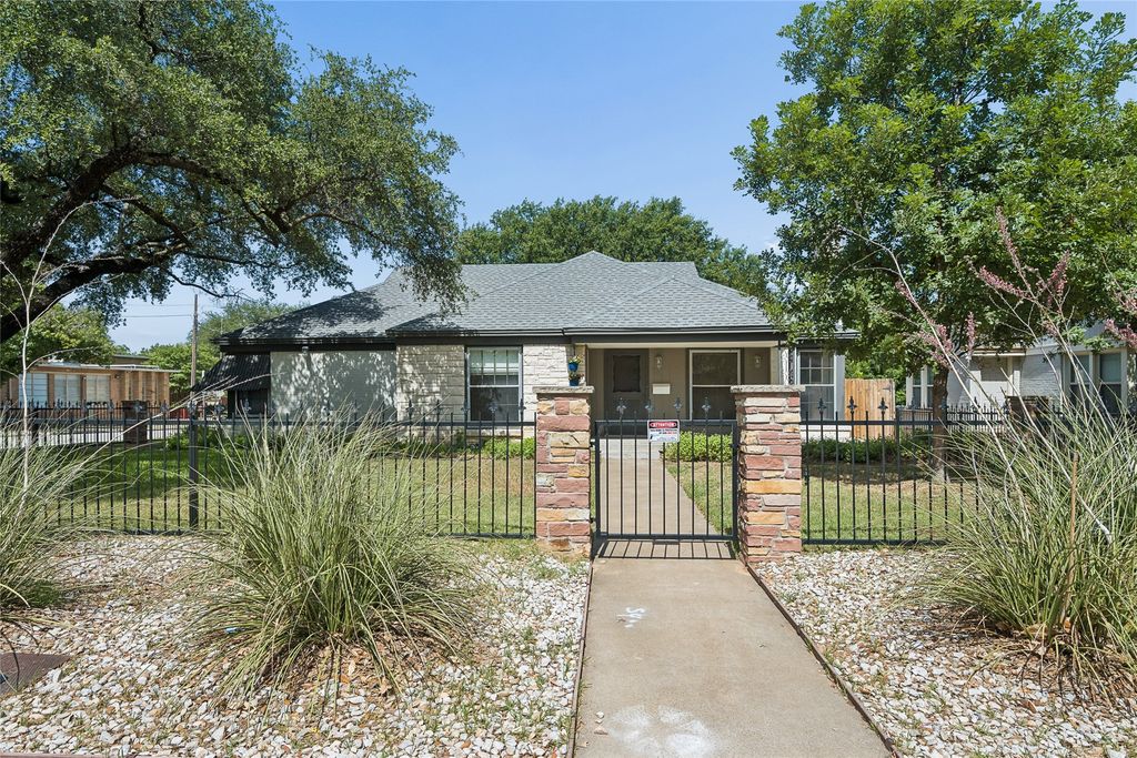 3616 Harwen Terrace, Fort Worth, TX 76109