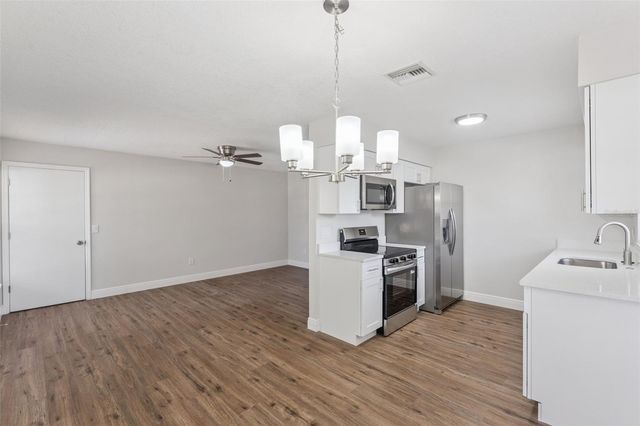 433 APOPKA HILLS CIRCLE, Apopka, FL 32703