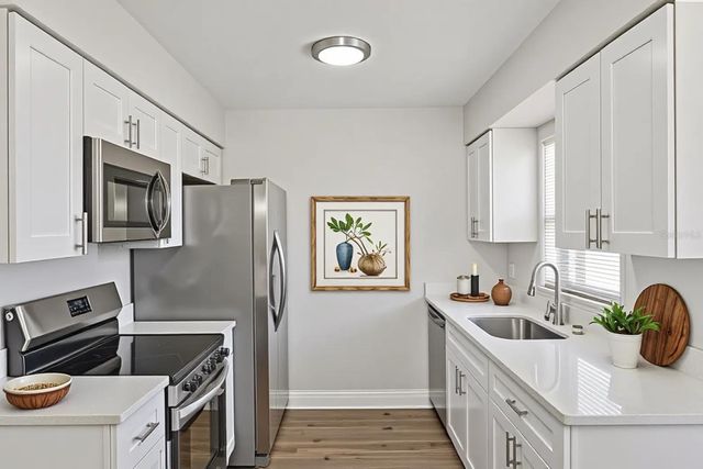 433 APOPKA HILLS CIRCLE, Apopka, FL 32703