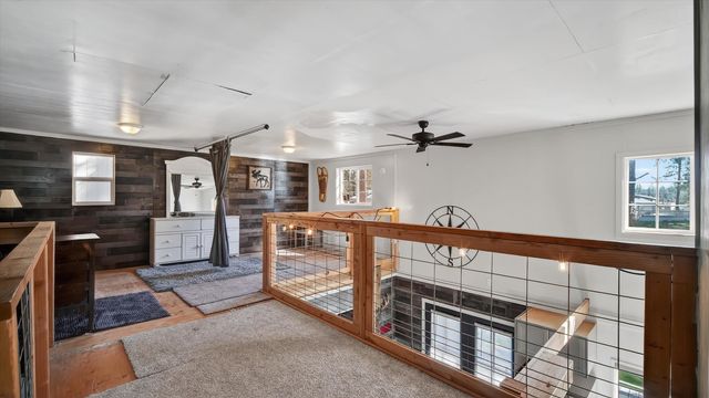 13901 S Clear Lake Way, Cheney, WA 99004