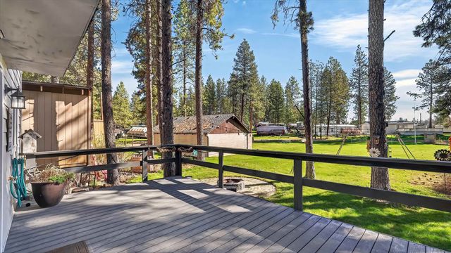 13901 S Clear Lake Way, Cheney, WA 99004