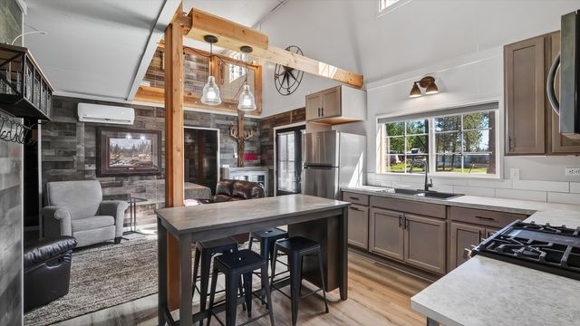 13901 S Clear Lake Way, Cheney, WA 99004