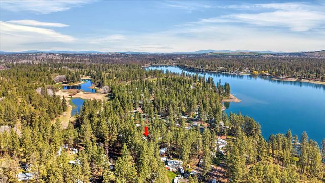 13901 S Clear Lake Way, Cheney, WA 99004
