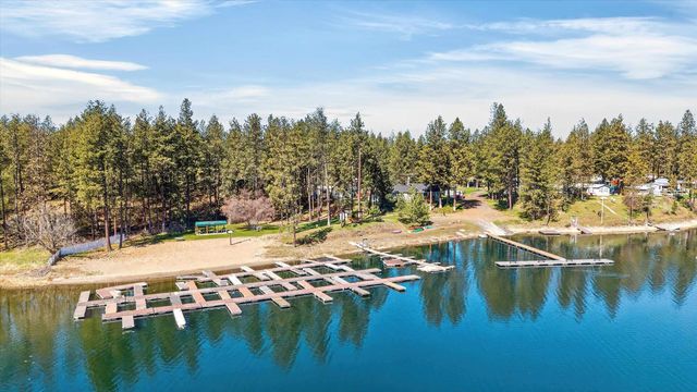 13901 S Clear Lake Way, Cheney, WA 99004