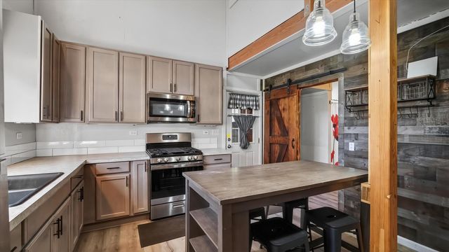 13901 S Clear Lake Way, Cheney, WA 99004