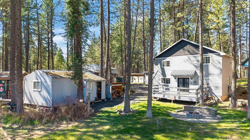 13901 S Clear Lake Way, Cheney, WA 99004