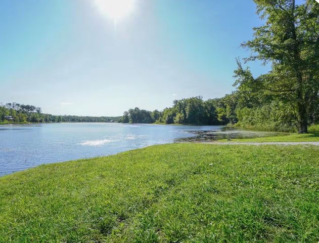 87 Dwellings Dr, Tracy City, TN 37387