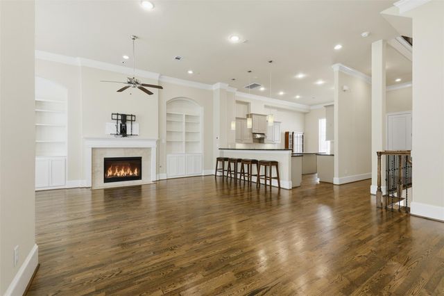 2707 Cohn Trail, Houston, TX 77007