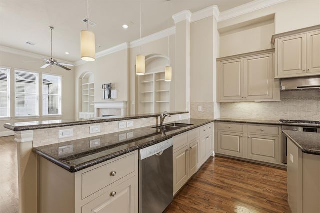 2707 Cohn Trail, Houston, TX 77007