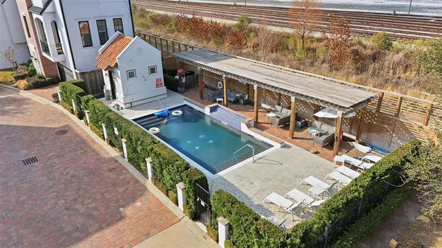 2707 Cohn Trail, Houston, TX 77007