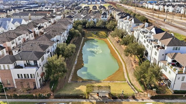 2707 Cohn Trail, Houston, TX 77007