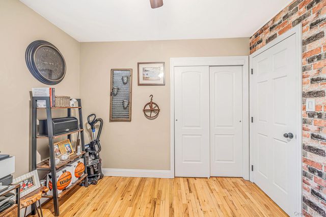 3 Putter Lane, Middle Island, NY 11953