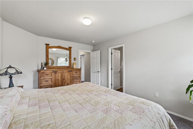 733 S Jaybird Lane, Fayetteville, AR 72701