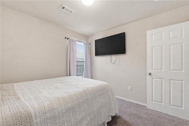 733 S Jaybird Lane, Fayetteville, AR 72701