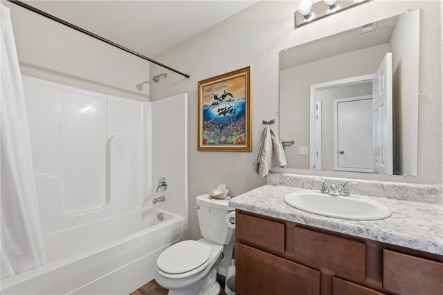 733 S Jaybird Lane, Fayetteville, AR 72701
