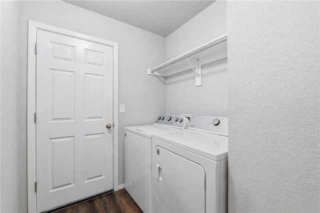 733 S Jaybird Lane, Fayetteville, AR 72701