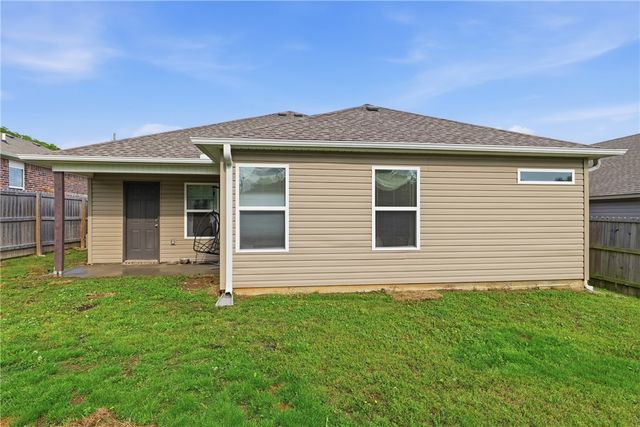733 S Jaybird Lane, Fayetteville, AR 72701