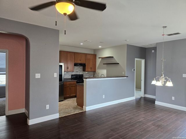 10131 Maple Rnch, San Antonio, TX 78245