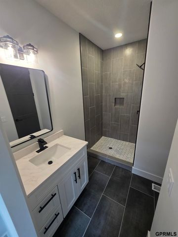 16701 Sheffield Street, Bennington, NE 68007