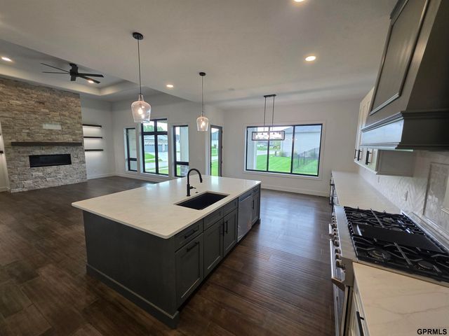 16701 Sheffield Street, Bennington, NE 68007