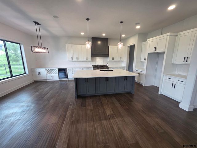 16701 Sheffield Street, Bennington, NE 68007