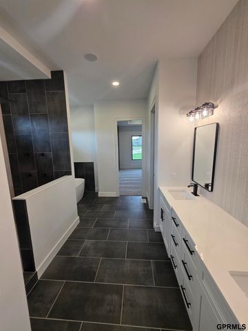 16701 Sheffield Street, Bennington, NE 68007