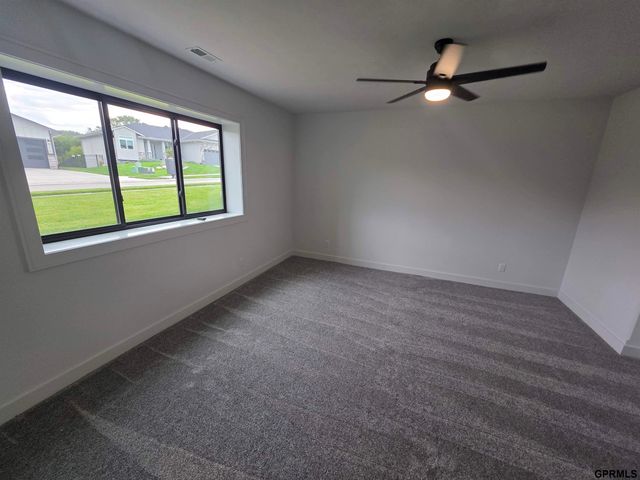 16701 Sheffield Street, Bennington, NE 68007