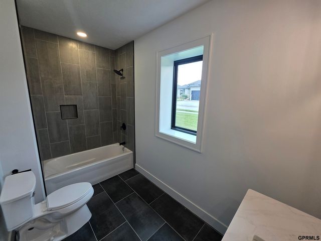 16701 Sheffield Street, Bennington, NE 68007