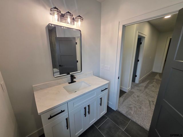 16701 Sheffield Street, Bennington, NE 68007