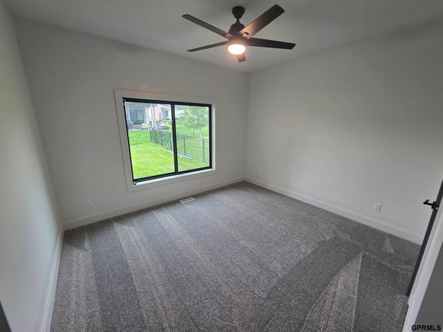 16701 Sheffield Street, Bennington, NE 68007