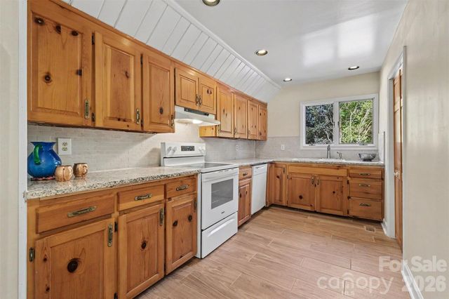 21021 Entrada Drive, Cornelius, NC 28031