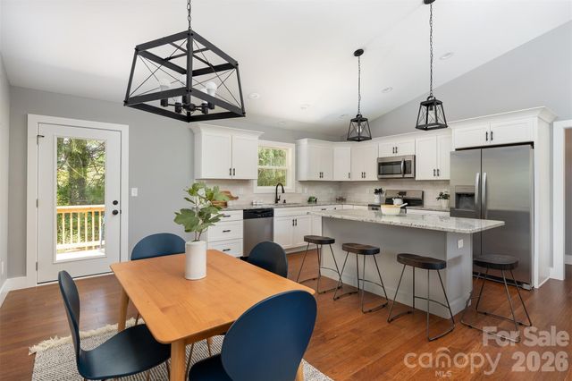 21 Justice Ridge Terrace, Candler, NC 28715