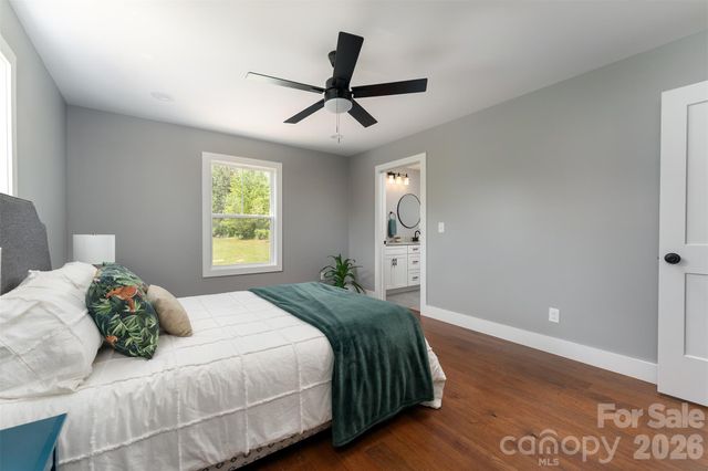 21 Justice Ridge Terrace, Candler, NC 28715