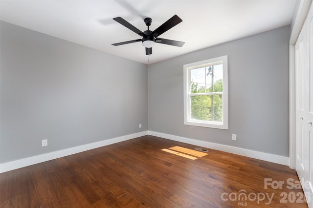 21 Justice Ridge Terrace, Candler, NC 28715