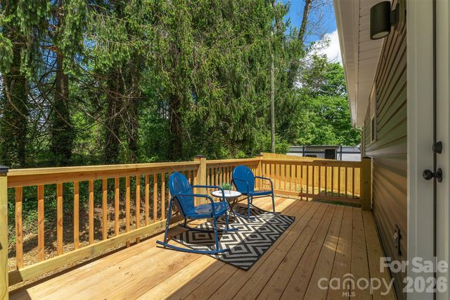 21 Justice Ridge Terrace, Candler, NC 28715