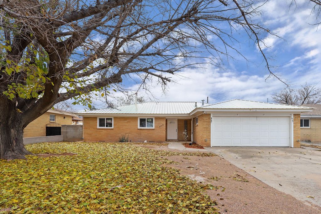 917 Cardenas Drive SE, Albuquerque, NM 87108