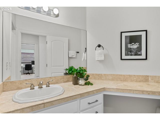 4139 Nw TWILIGHT Ter, Portland, OR 97229